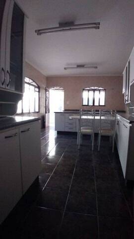 Sobrado para alugar com 2 quartos, 150m² - Foto 6