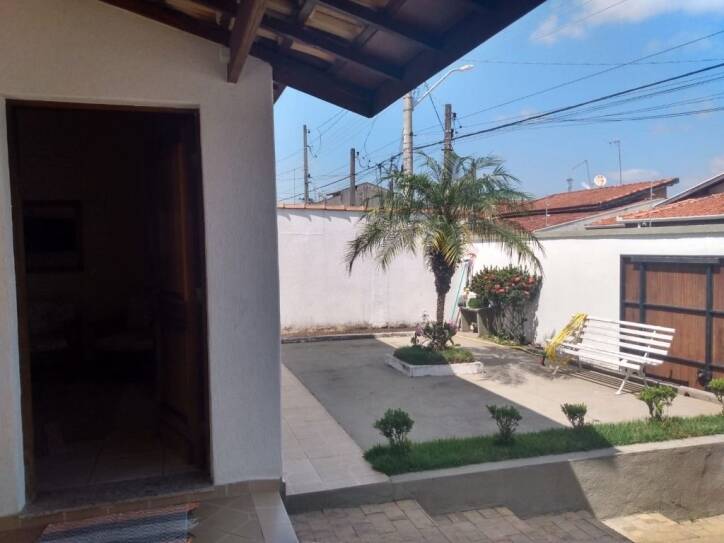 Casa à venda com 3 quartos, 190m² - Foto 3