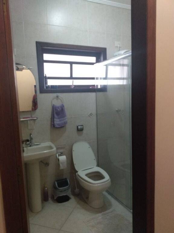 Casa à venda com 3 quartos, 190m² - Foto 20