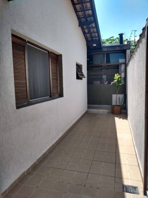 Casa à venda com 3 quartos, 190m² - Foto 25