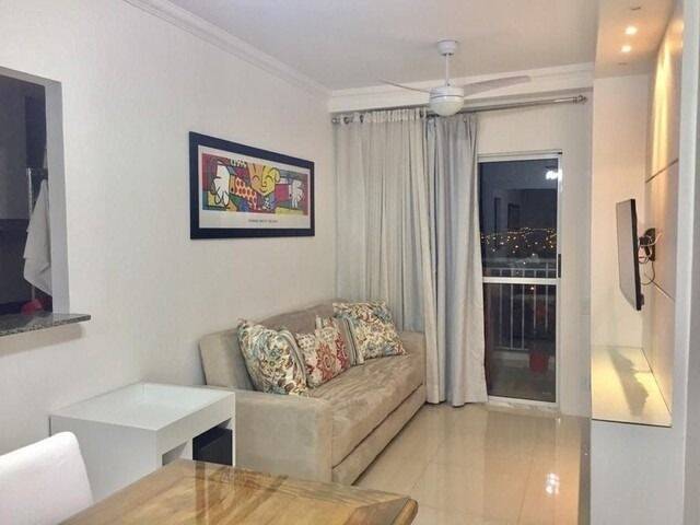 Apartamento à venda com 3 quartos, 69m² - Foto 2