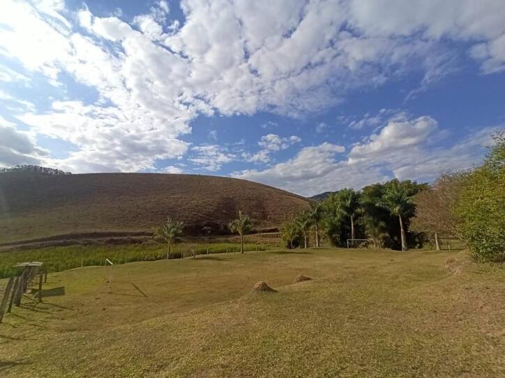 Fazenda à venda com 3 quartos, 108900m² - Foto 1