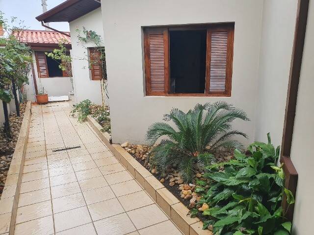 Casa à venda com 2 quartos, 276m² - Foto 2