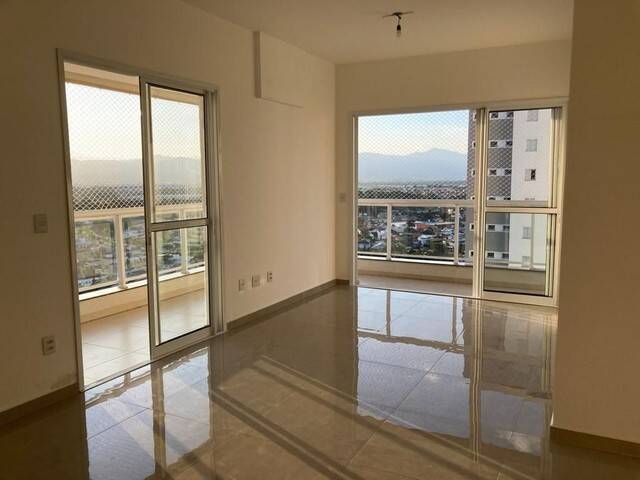 Apartamento à venda com 3 quartos, 101m² - Foto 3