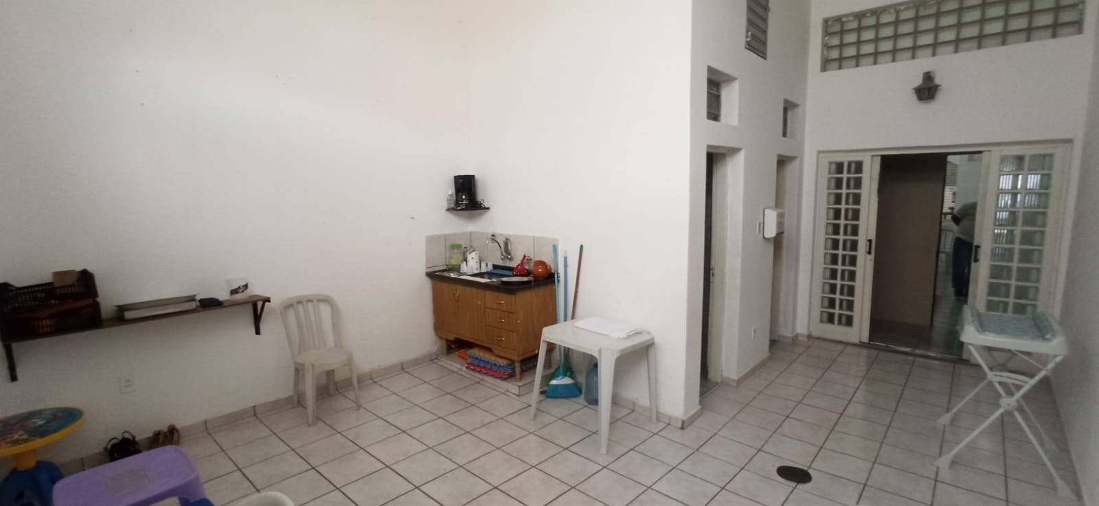 Casa à venda com 2 quartos, 250m² - Foto 19