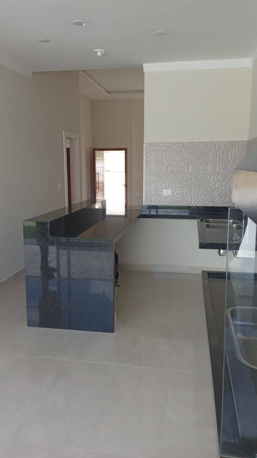 Casa à venda com 3 quartos, 250m² - Foto 5