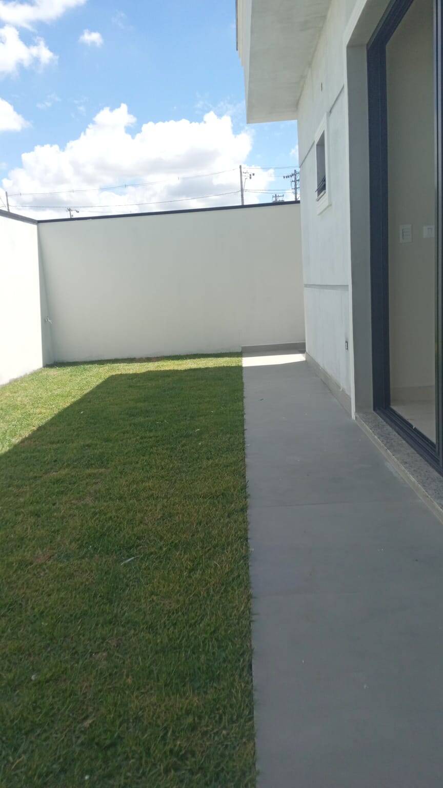 Casa à venda com 3 quartos, 250m² - Foto 10