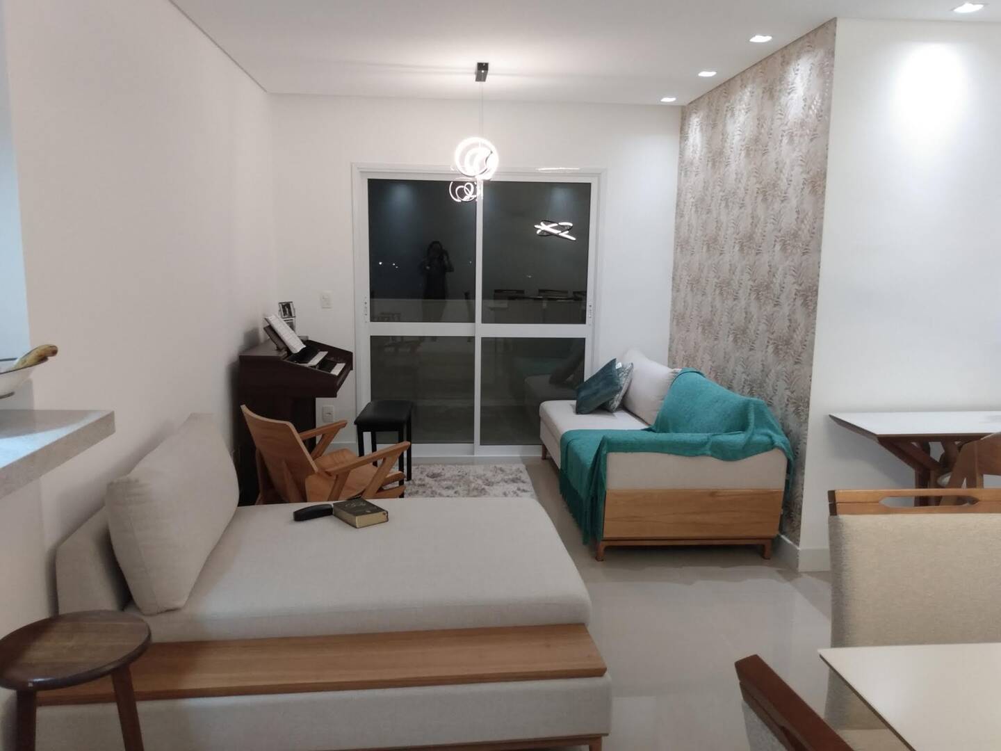 Apartamento à venda com 3 quartos, 100m² - Foto 1