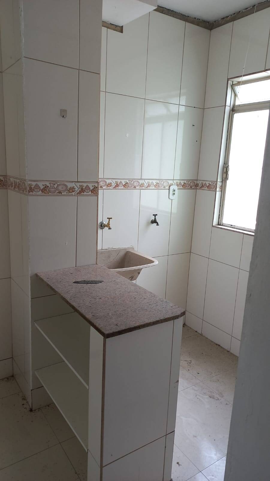 Casa à venda com 2 quartos, 45m² - Foto 2