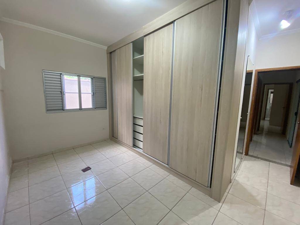 Casa à venda com 3 quartos, 250m² - Foto 7