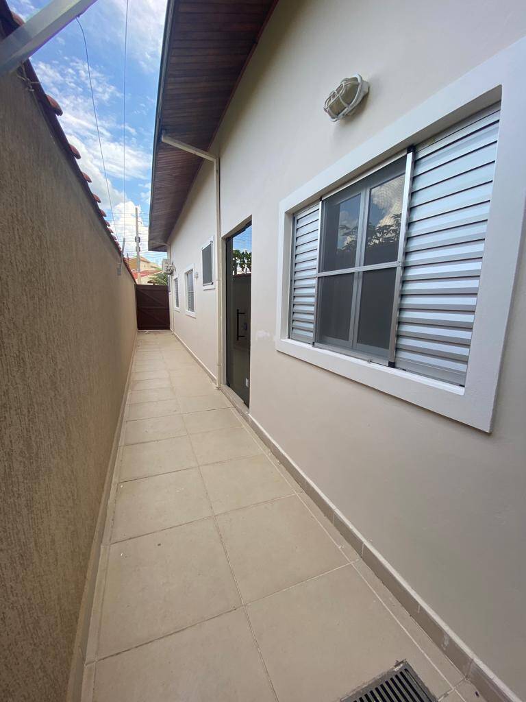 Casa à venda com 3 quartos, 250m² - Foto 10