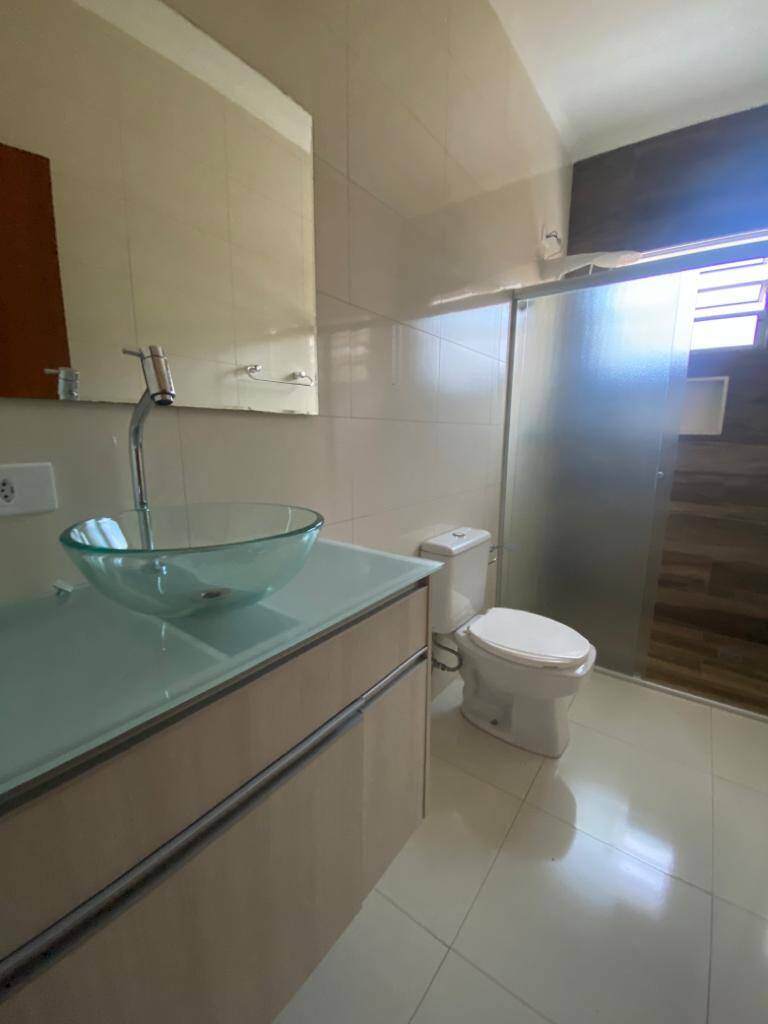 Casa à venda com 3 quartos, 250m² - Foto 8