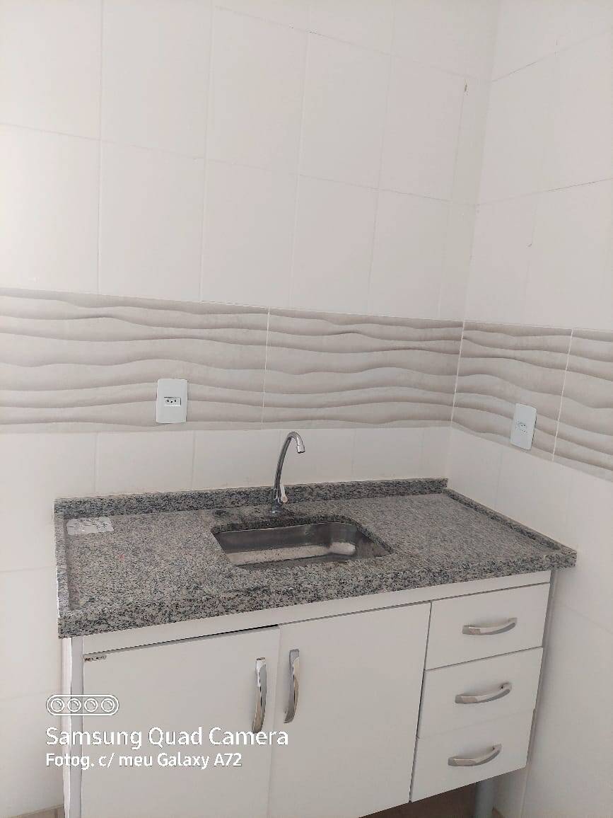 Apartamento à venda com 2 quartos, 42m² - Foto 3