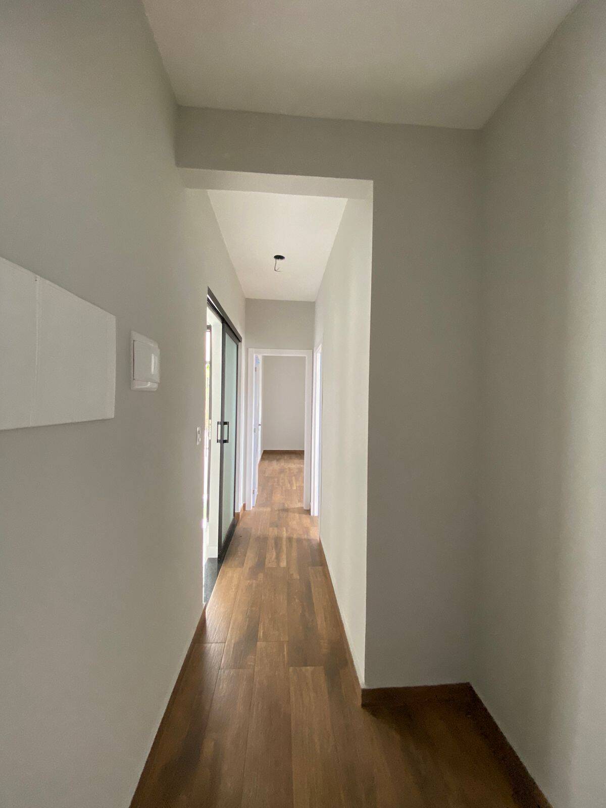 Casa à venda com 3 quartos, 300m² - Foto 3