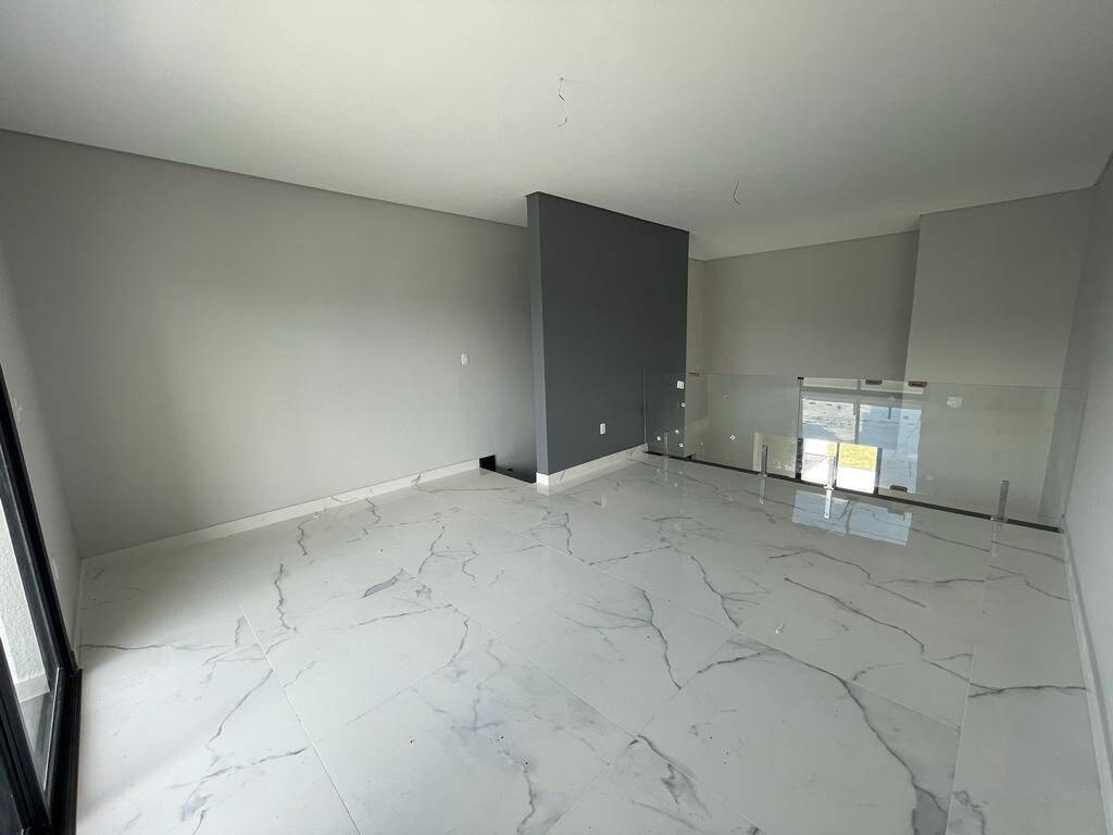 Casa à venda com 3 quartos, 360m² - Foto 8