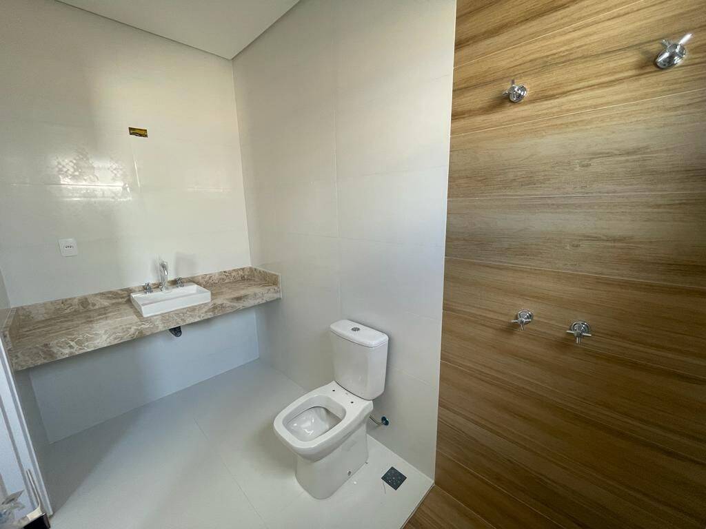 Casa à venda com 3 quartos, 360m² - Foto 9