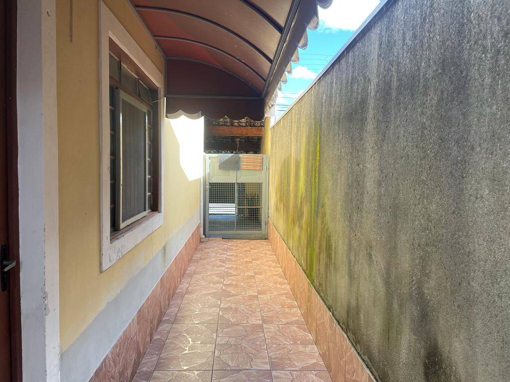 Casa à venda com 3 quartos, 200m² - Foto 14