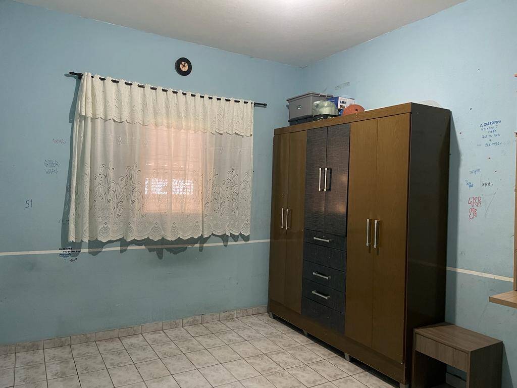 Casa à venda com 3 quartos, 200m² - Foto 11