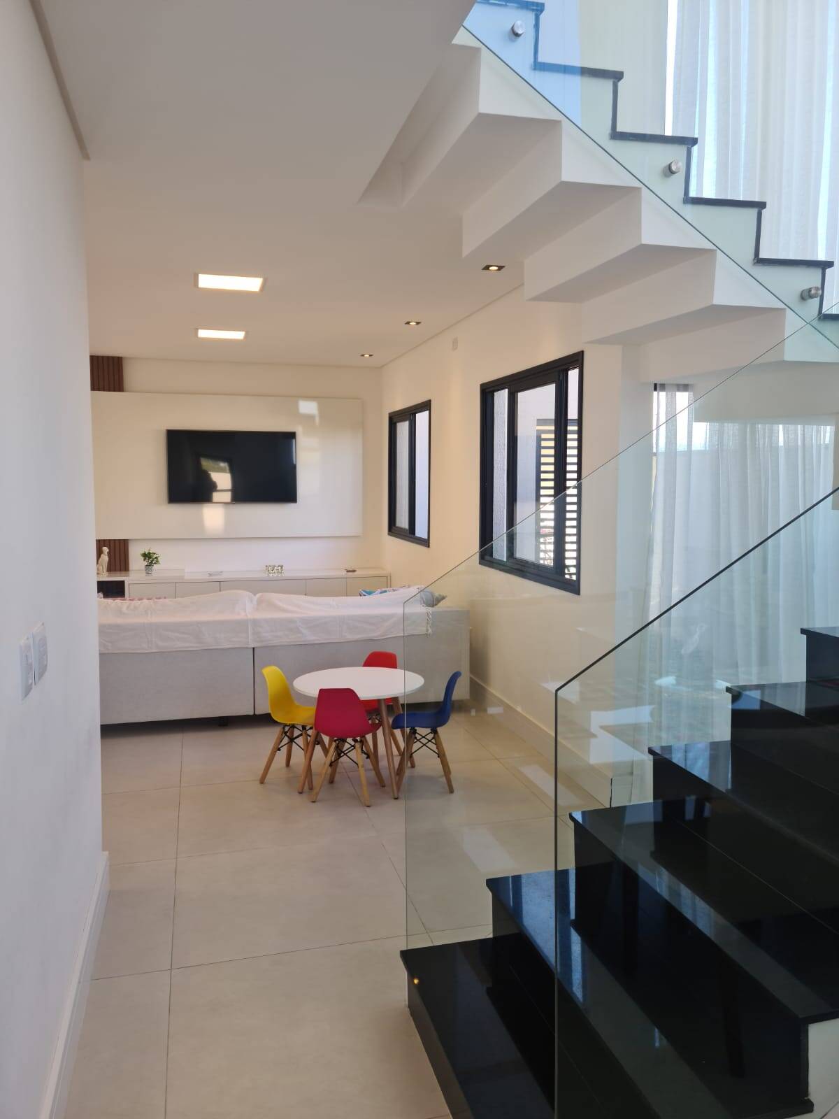 Casa à venda com 3 quartos, 300m² - Foto 2