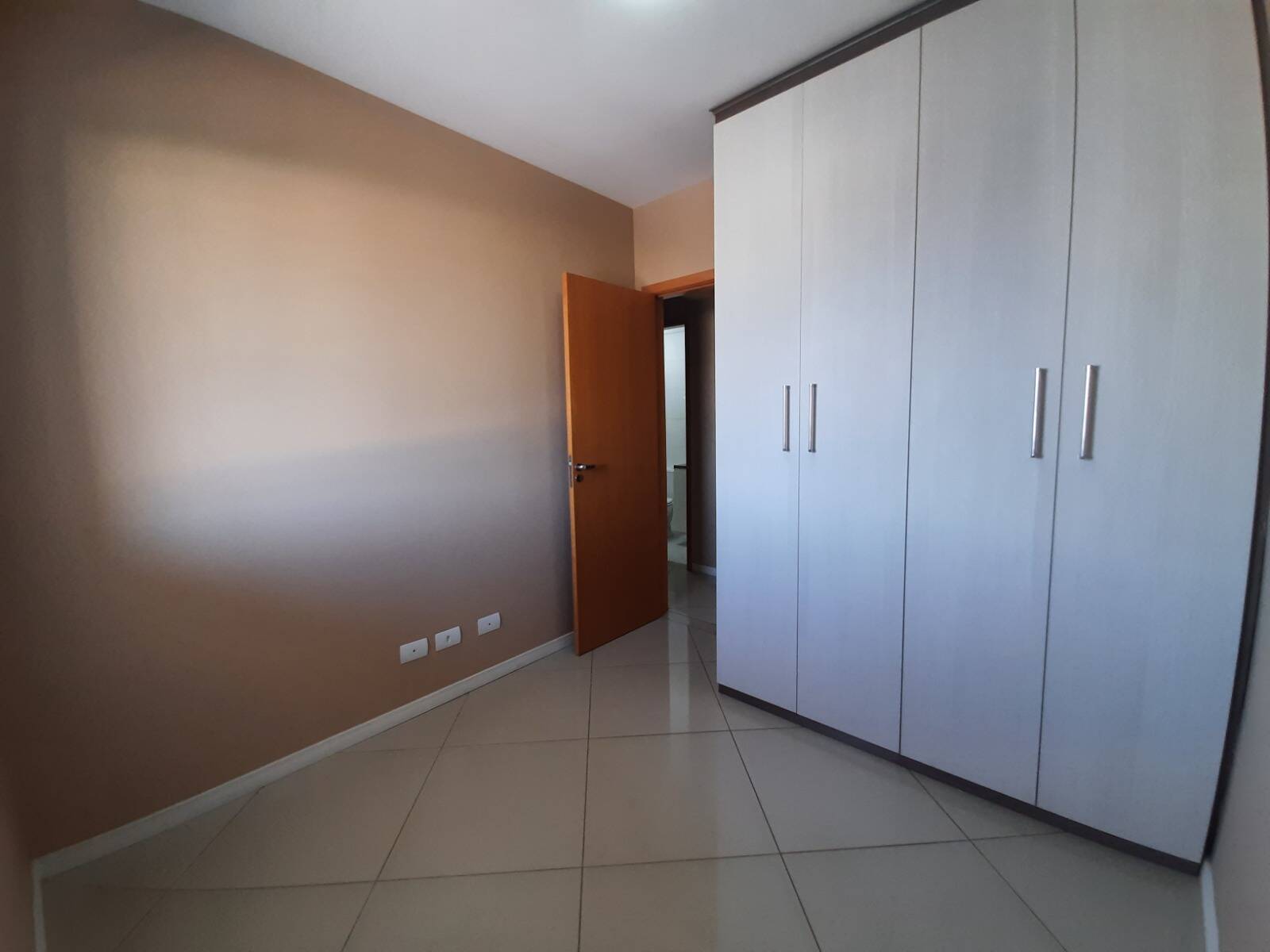 Apartamento à venda com 3 quartos, 85m² - Foto 11