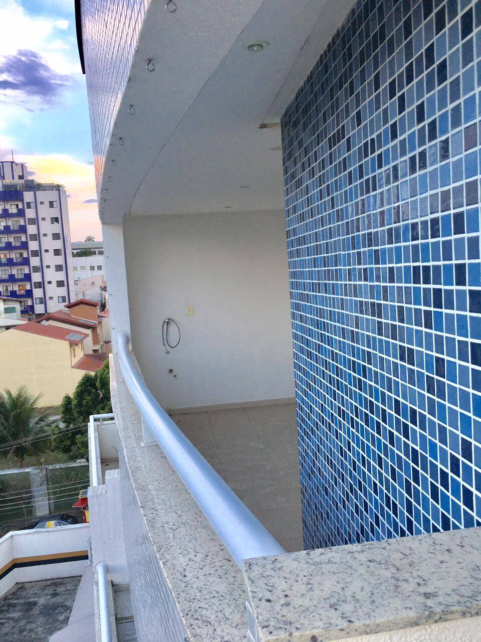 Apartamento à venda com 3 quartos, 120m² - Foto 3