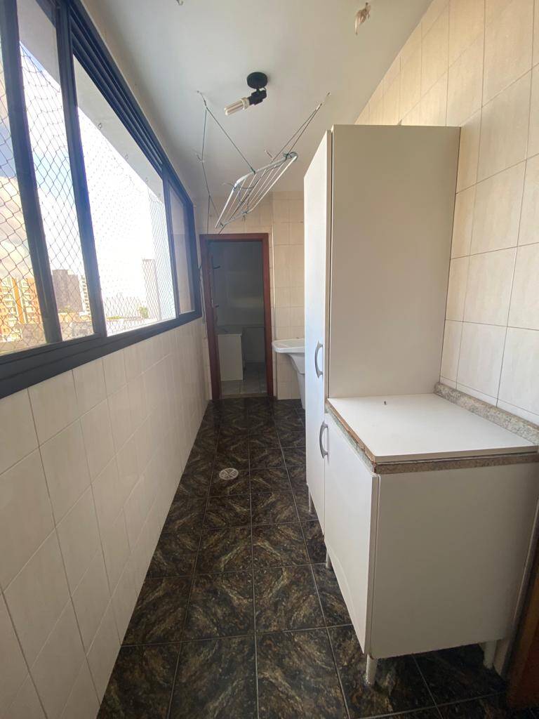 Apartamento à venda com 4 quartos, 144m² - Foto 9