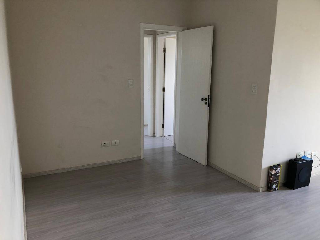 Apartamento à venda com 2 quartos, 75m² - Foto 5