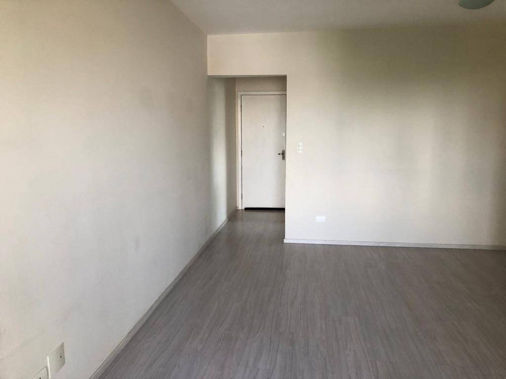 Apartamento à venda com 2 quartos, 75m² - Foto 17