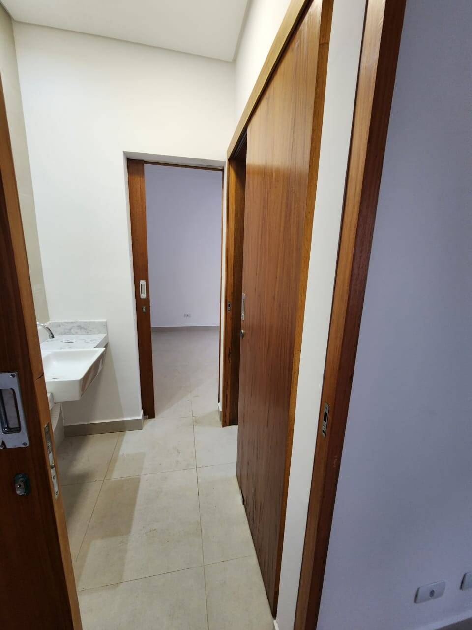 Casa à venda com 3 quartos, 250m² - Foto 19