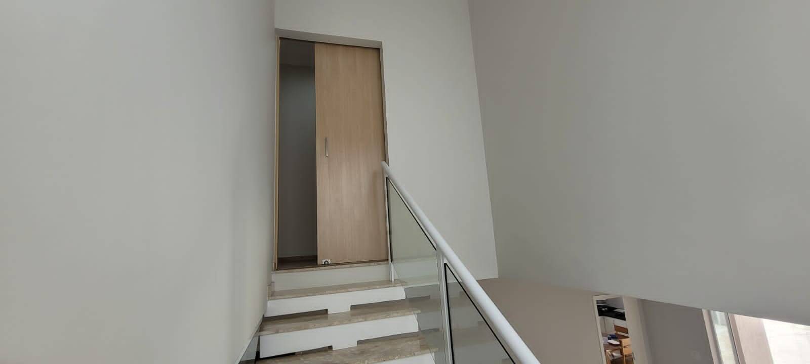 Casa à venda com 3 quartos, 250m² - Foto 8