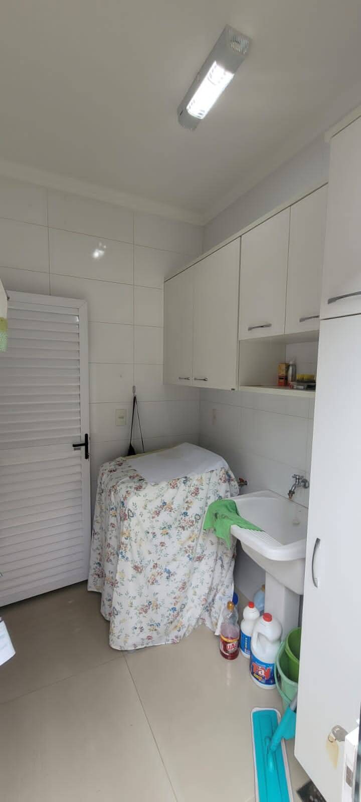 Casa à venda com 3 quartos, 250m² - Foto 23