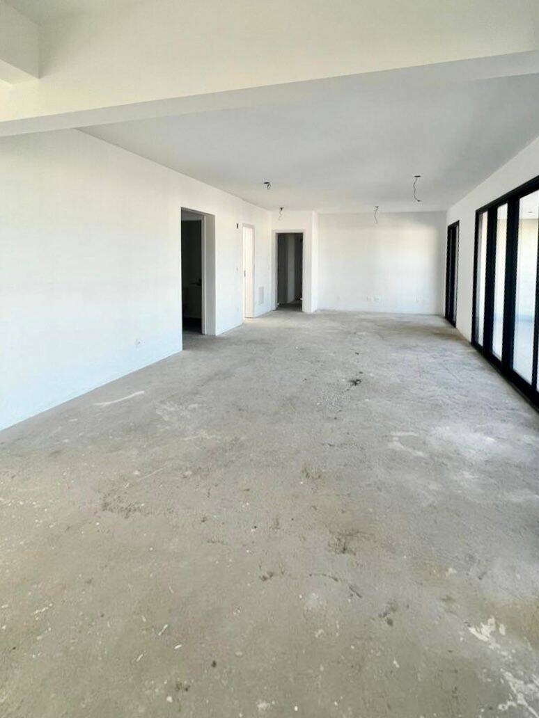 Apartamento à venda com 3 quartos, 211m² - Foto 6