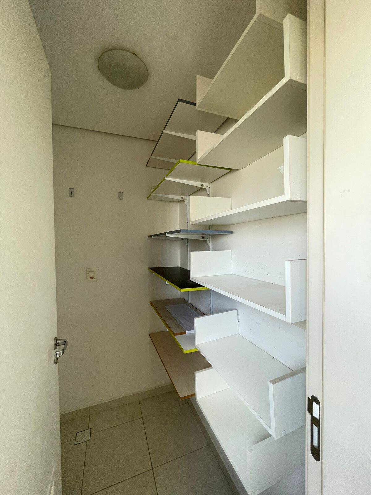 Apartamento à venda com 3 quartos - Foto 9