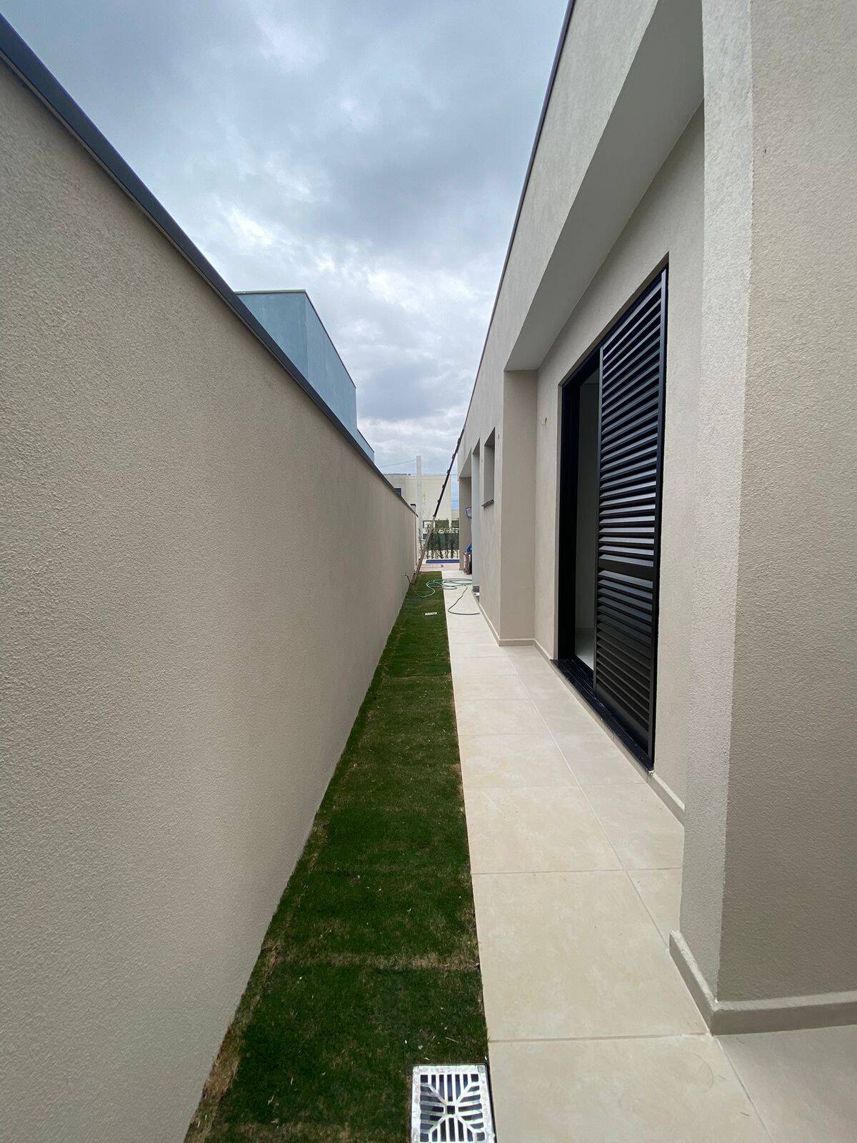 Casa à venda com 3 quartos, 329m² - Foto 9