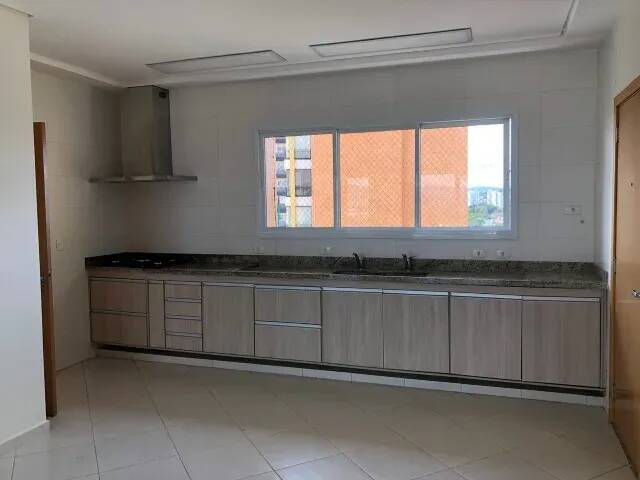 Apartamento para alugar com 4 quartos, 235m² - Foto 5