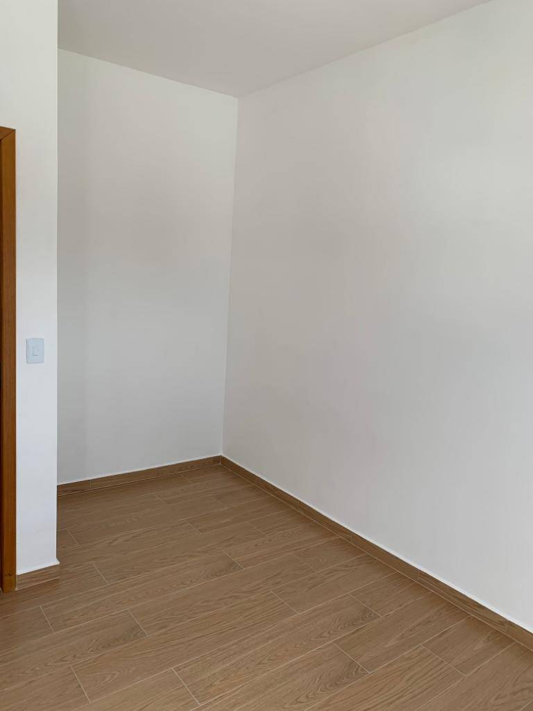 Casa à venda com 3 quartos, 176m² - Foto 8