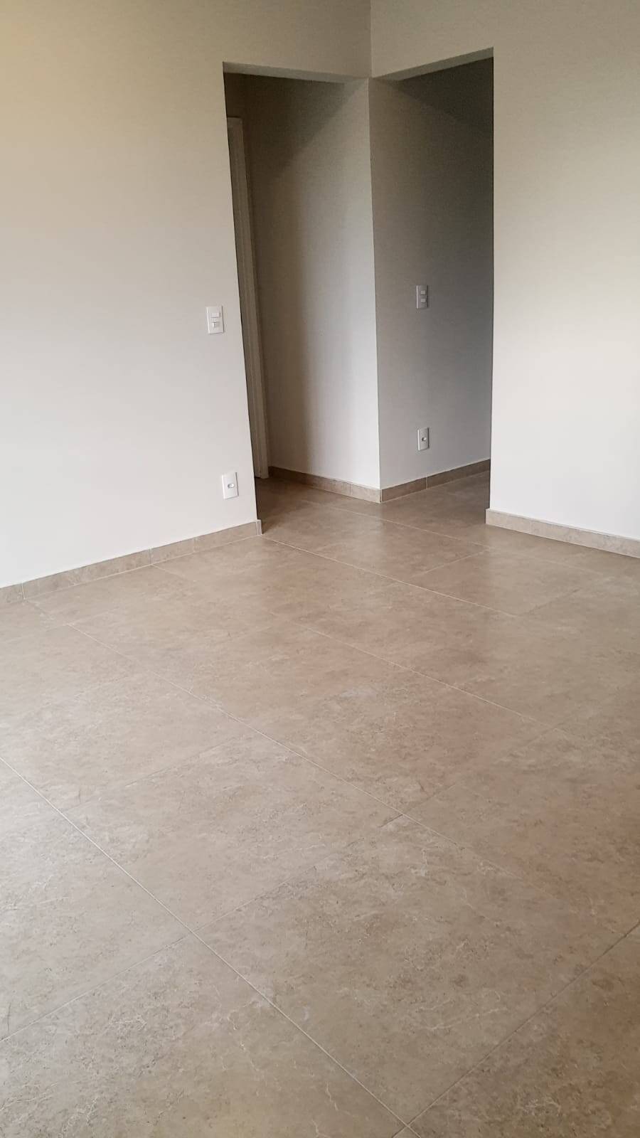 Apartamento para alugar com 3 quartos, 80m² - Foto 6