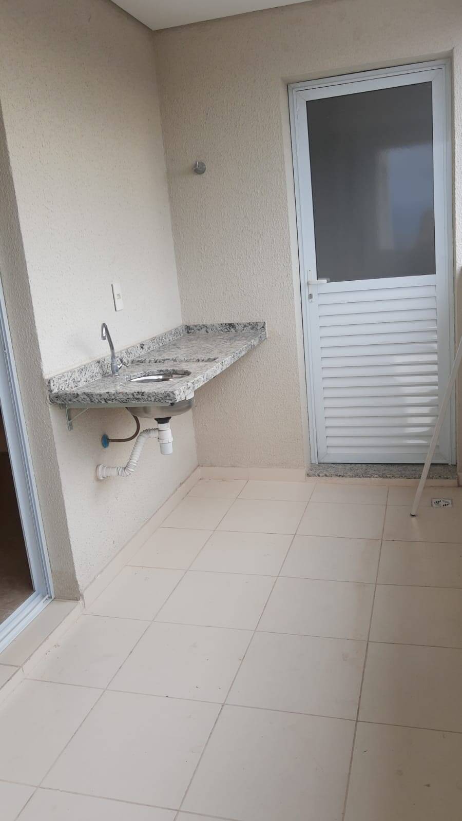 Apartamento para alugar com 3 quartos, 80m² - Foto 7