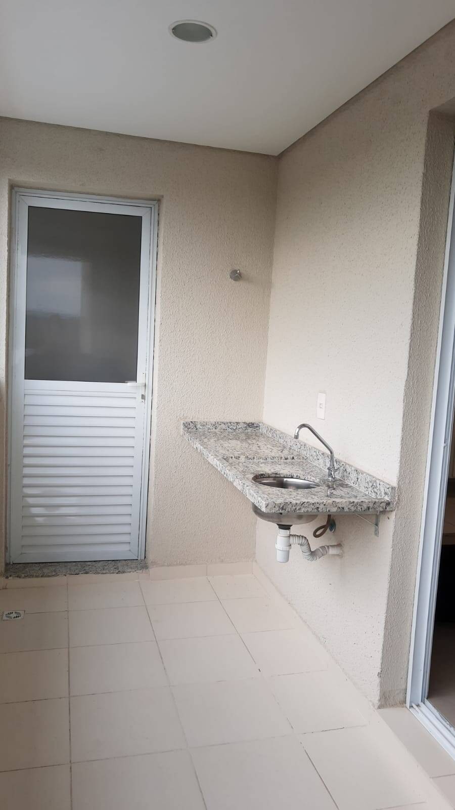 Apartamento para alugar com 3 quartos, 80m² - Foto 18