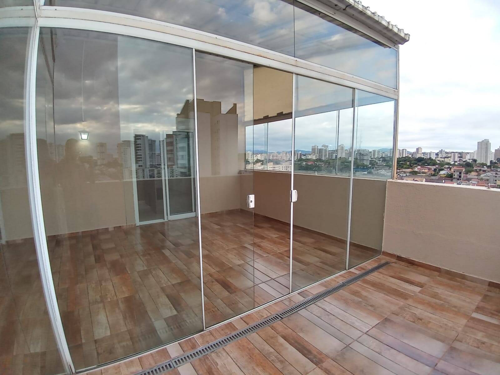 Apartamento à venda e aluguel com 3 quartos, 125m² - Foto 2