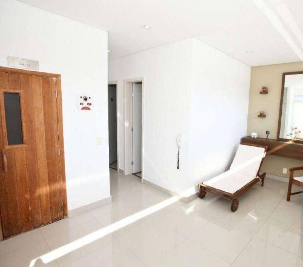 Apartamento para alugar com 3 quartos, 77m² - Foto 8