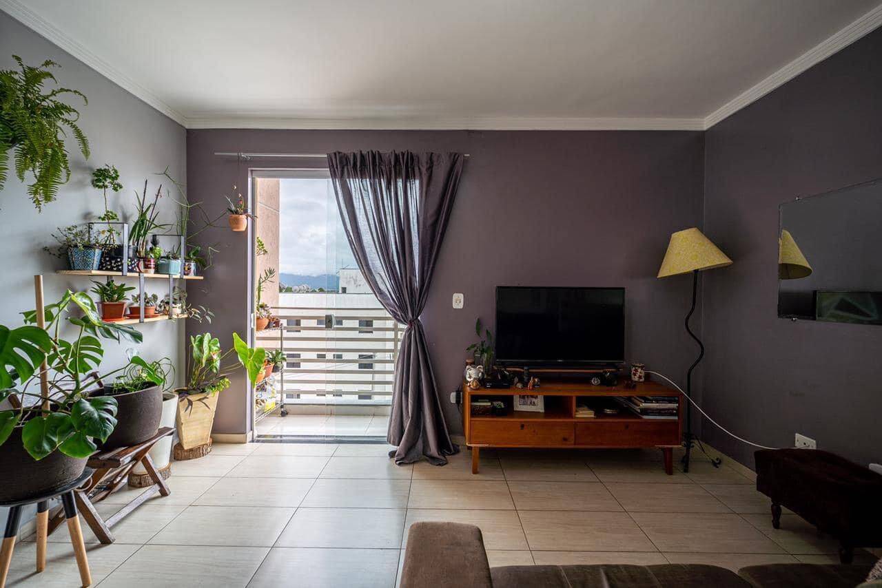 Apartamento à venda com 2 quartos, 72m² - Foto 4