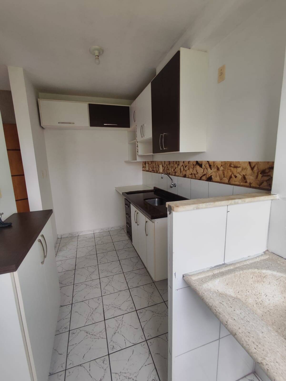 Apartamento para alugar com 2 quartos, 64m² - Foto 2