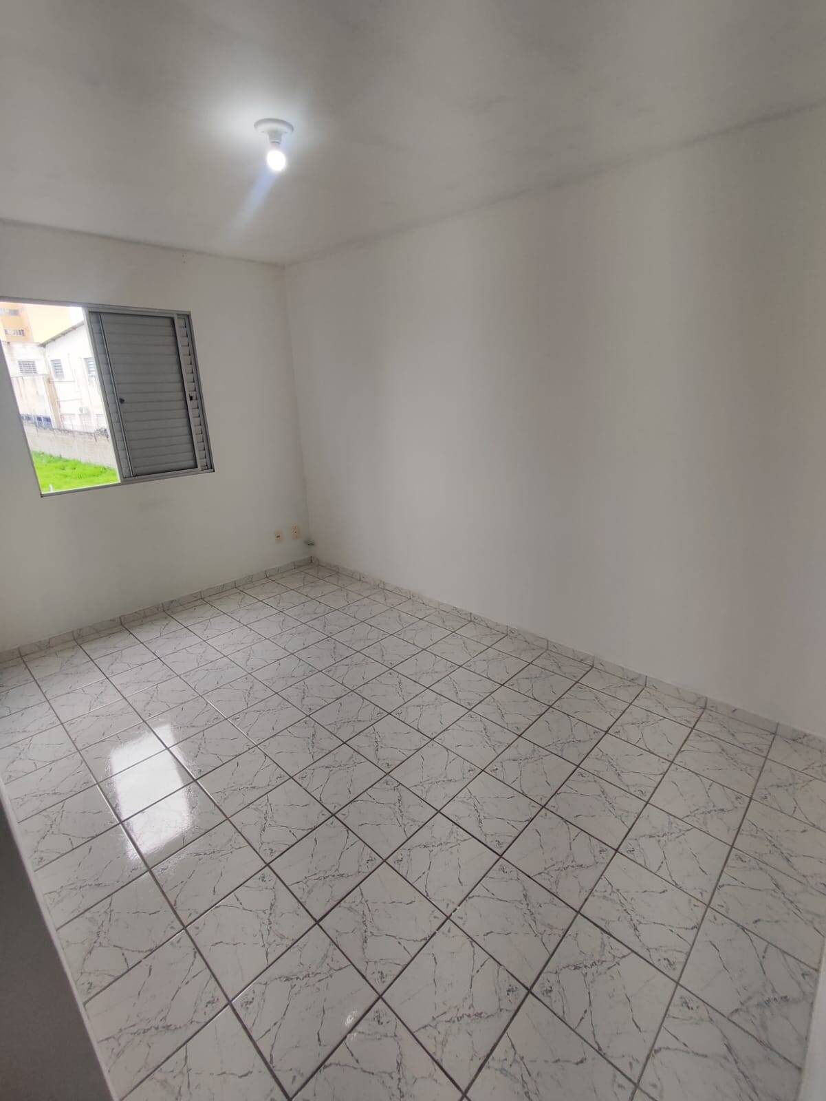 Apartamento para alugar com 2 quartos, 64m² - Foto 18