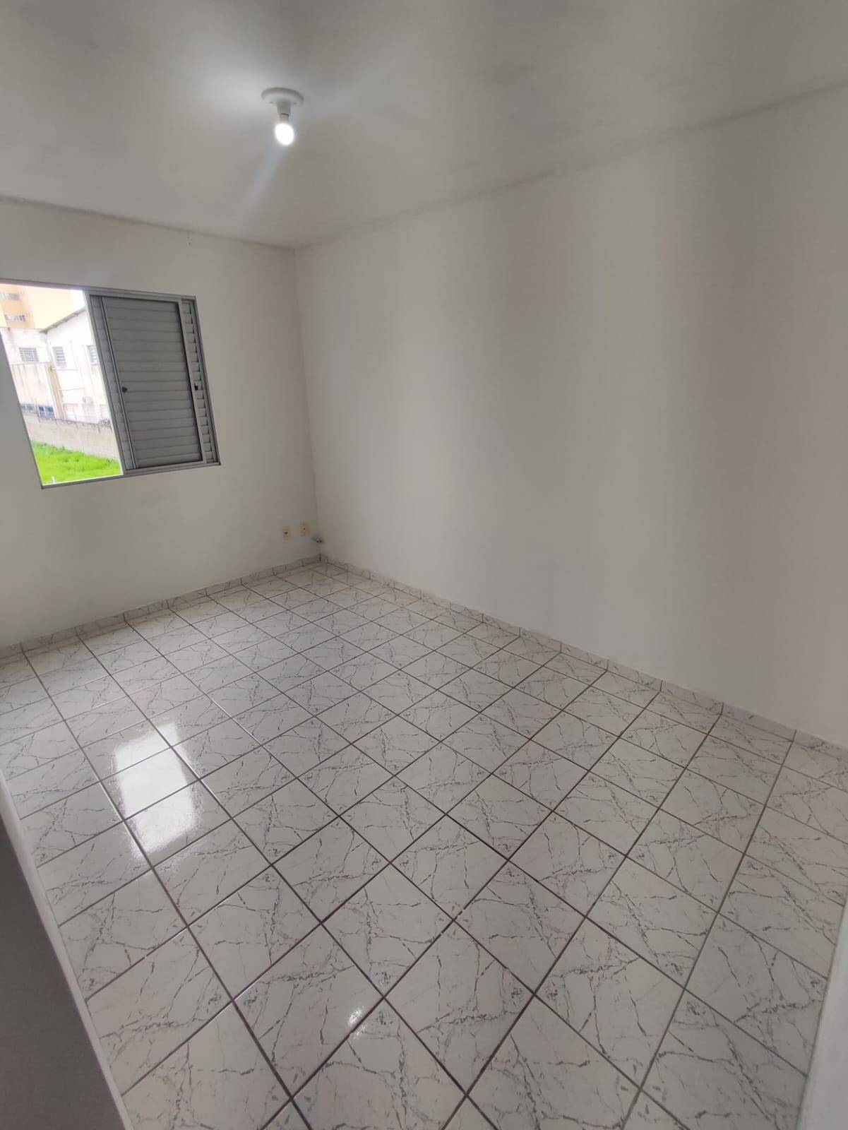 Apartamento para alugar com 2 quartos, 64m² - Foto 21