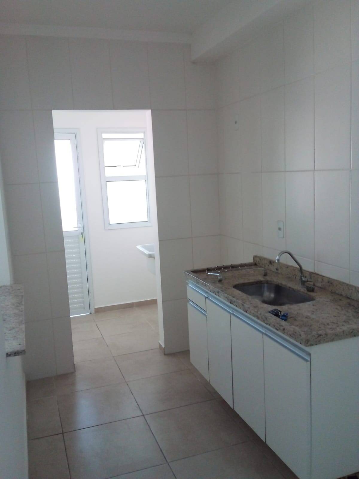 Apartamento à venda e aluguel com 2 quartos - Foto 3