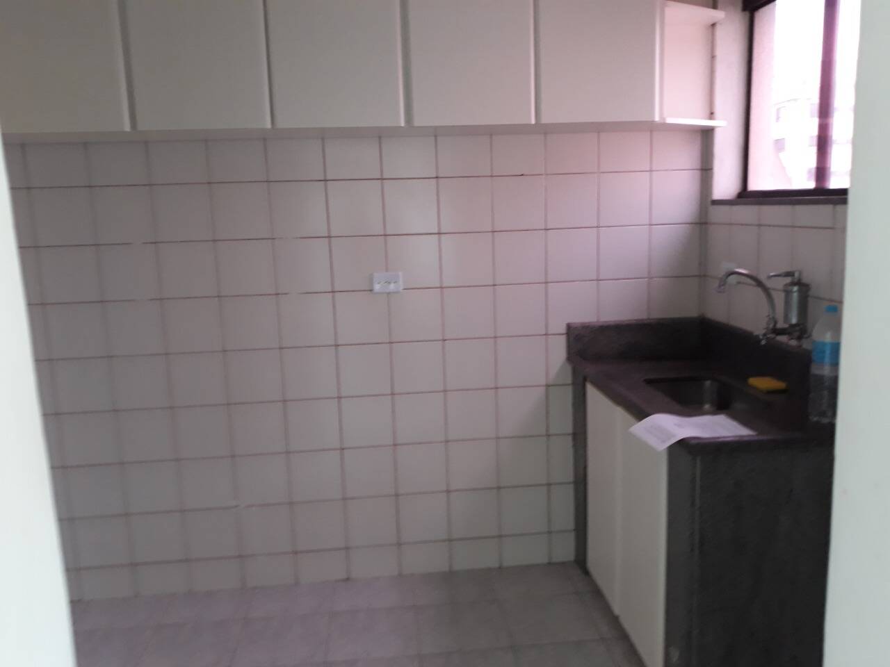 Apartamento à venda com 2 quartos, 83m² - Foto 3