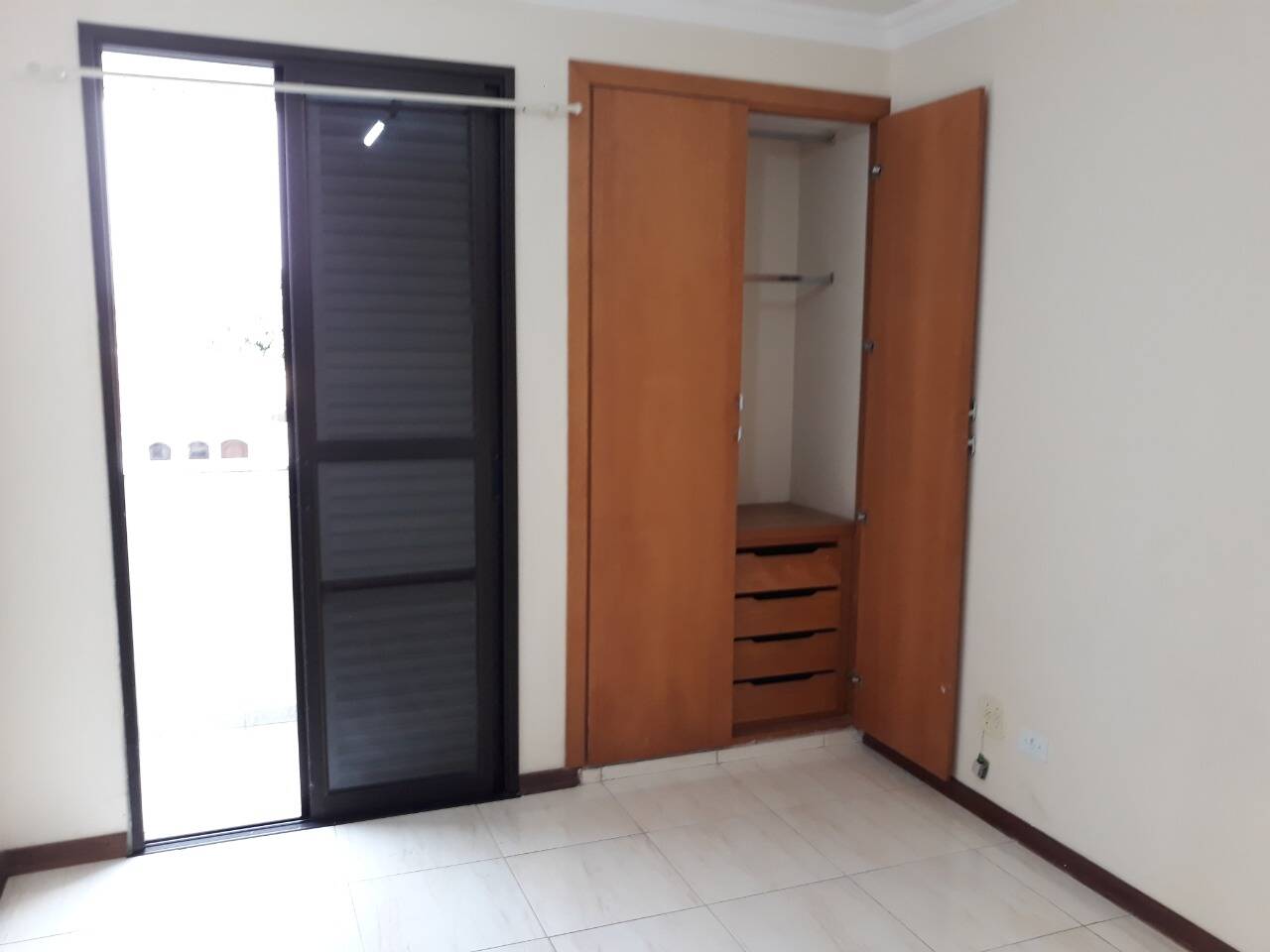 Apartamento à venda com 2 quartos, 83m² - Foto 11