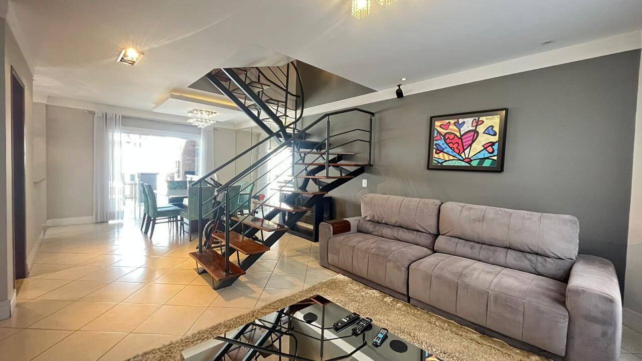 Sobrado à venda com 3 quartos, 180m² - Foto 9