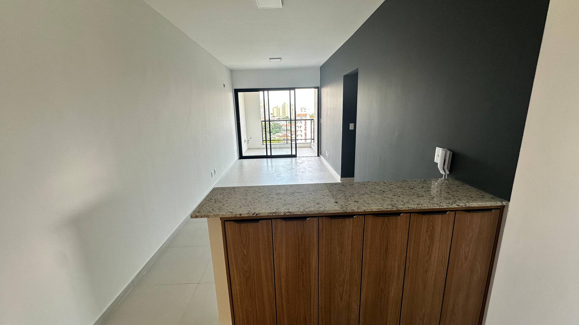 Apartamento para alugar com 2 quartos, 65m² - Foto 2